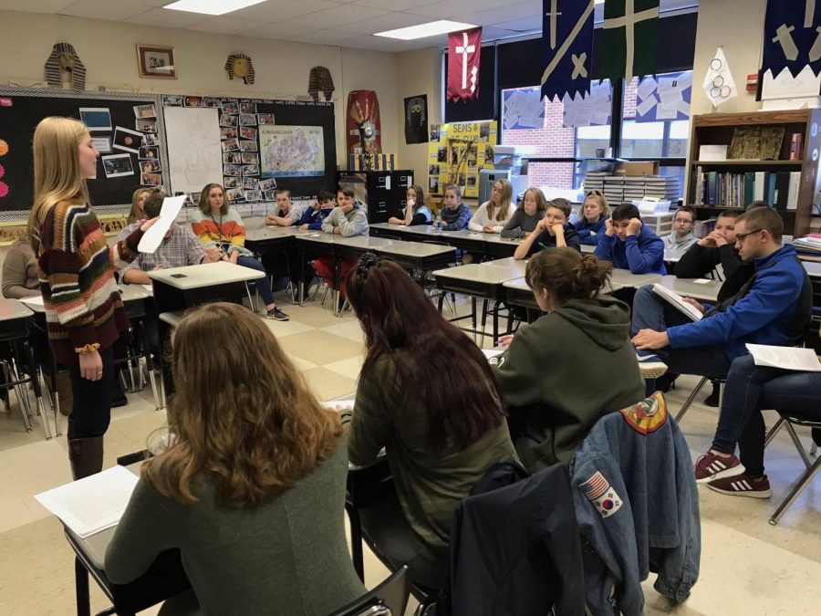 Argument Class Shows Middle Schoolers how to Debate