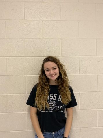 Photo of Kaitlyn Dealy